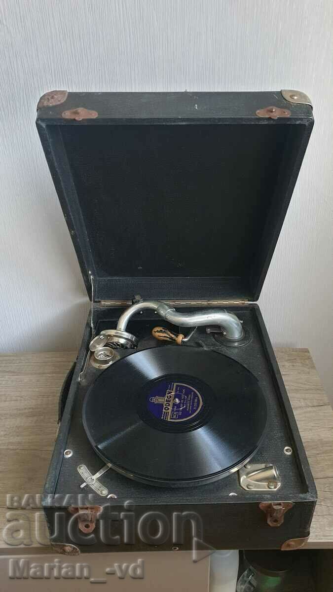 Old French crank gramophone