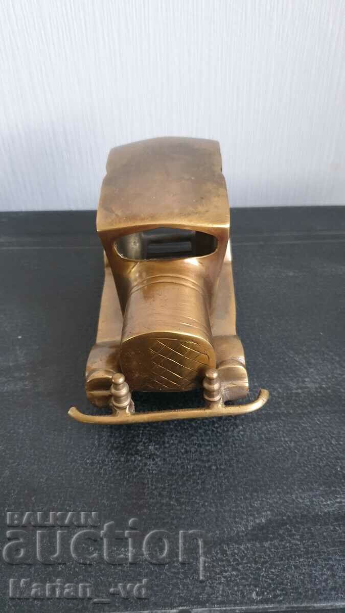 Solid brass trolley with price 100.00 BGN | € 51.13