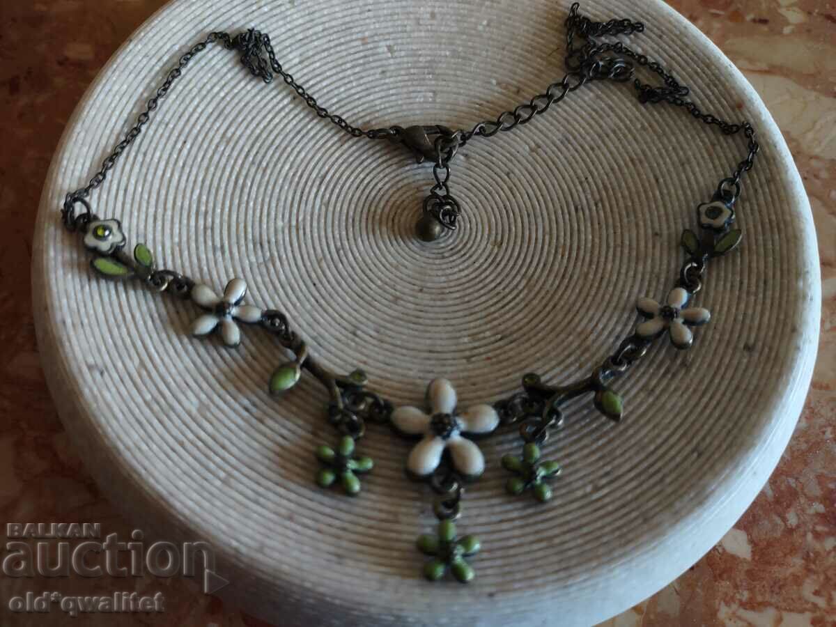 Necklace/Necklace/Jewelry, delicately feminine, flowers with price 97.00 BGN | € 49.60