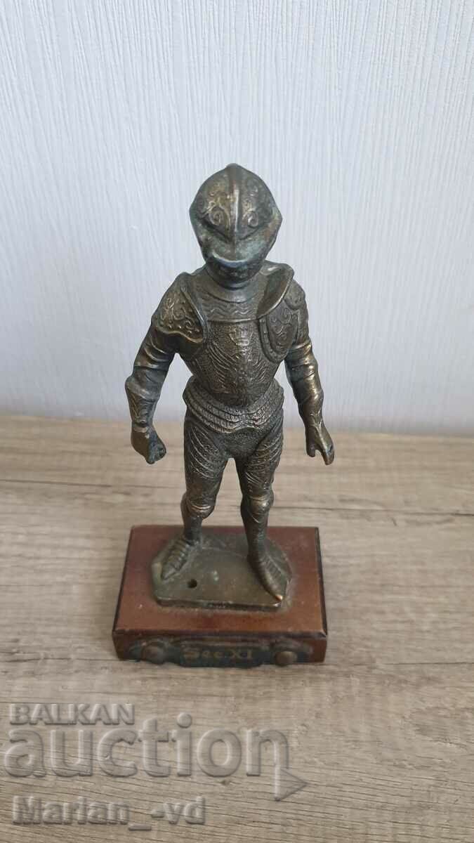 Δημοπρασία Χάλκινο, τεράστιο αγαλματίδιο ενός ιππότη "Sec.XI" Δημοπρασία Χάλκινο, τεράστιο αγαλματίδιο ενός ιππότη "Sec.XI"