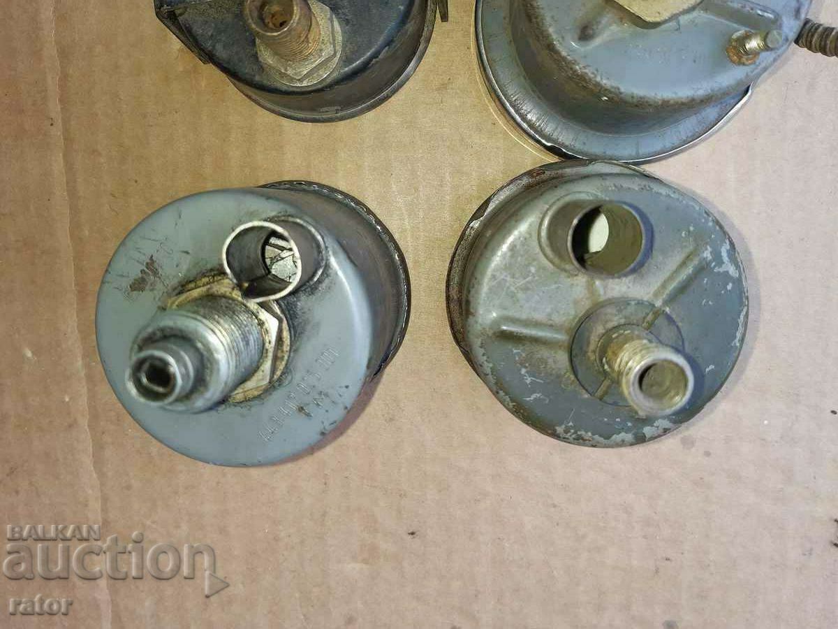 Tachometer, thermometer, pressure gauge for an old car - 6 Tachometer, thermometer, pressure gauge for an old car - 6