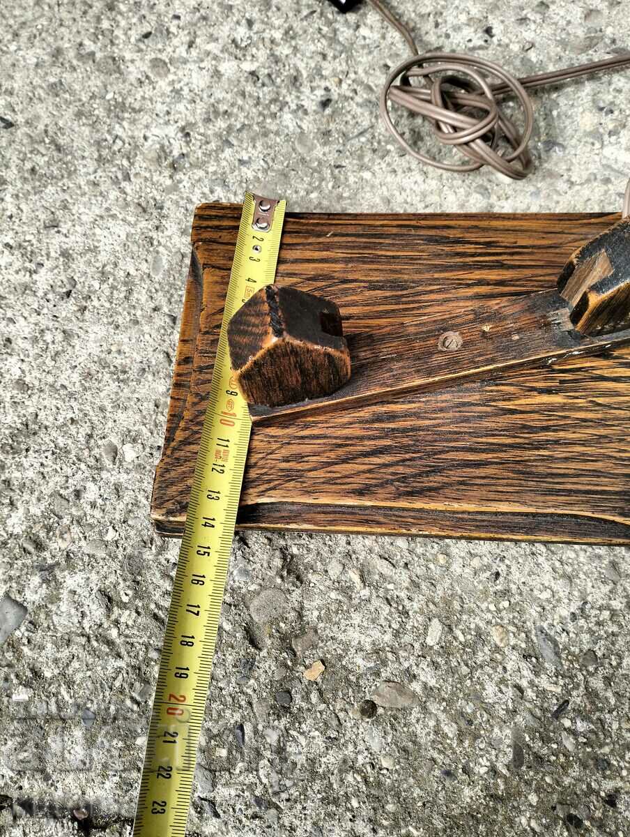 Auction A wooden lamp Auction A wooden lamp