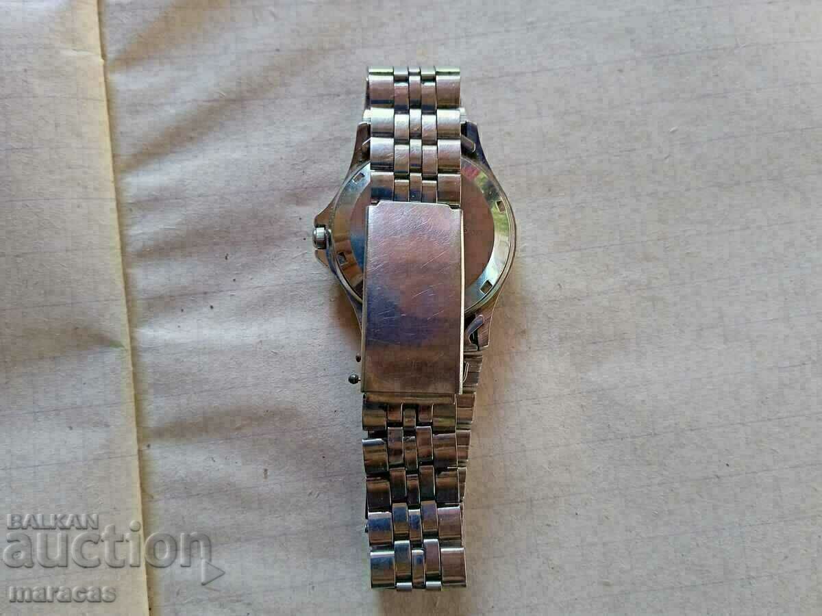 Auction  Citizen wristwatch