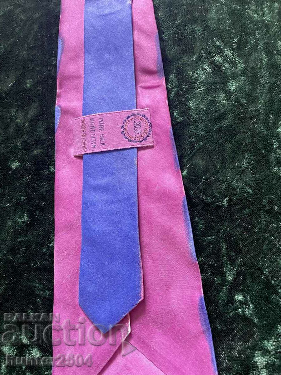 Auction  Tie-silk, painted