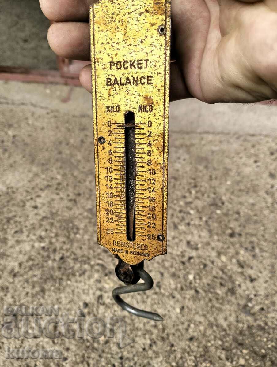 Old hand scale with price 19.99 BGN | € 10.22 Old hand scale with price 19.99 BGN | € 10.22