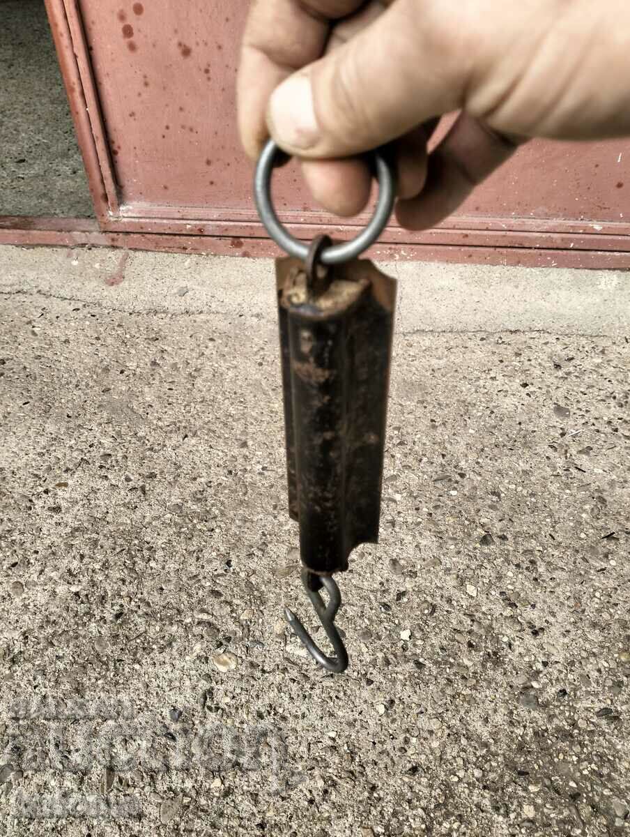 Auction Old hand scale Auction Old hand scale