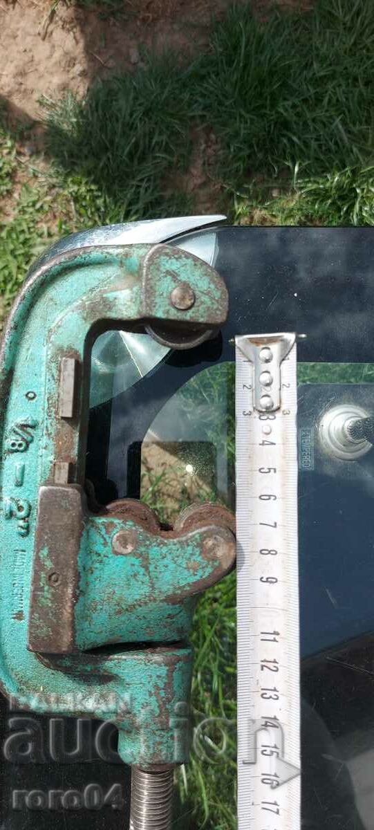 Livrarea TĂIETĂ TEVI PROFESIONALĂ GERMANĂ 1/8 - 2 INCH