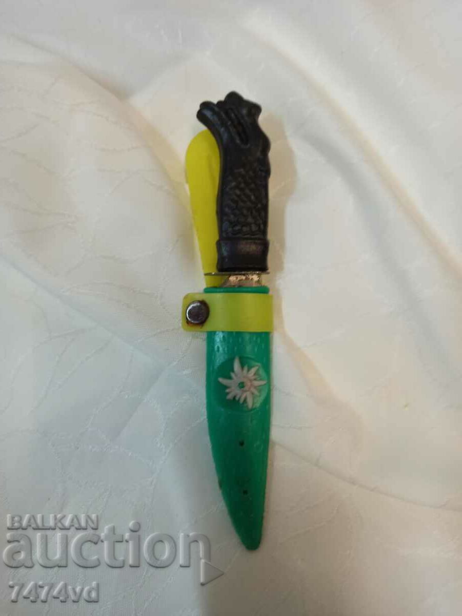SOC. CHILDREN'S DR. BULGARIAN KNIFE FROM THE FAIRS