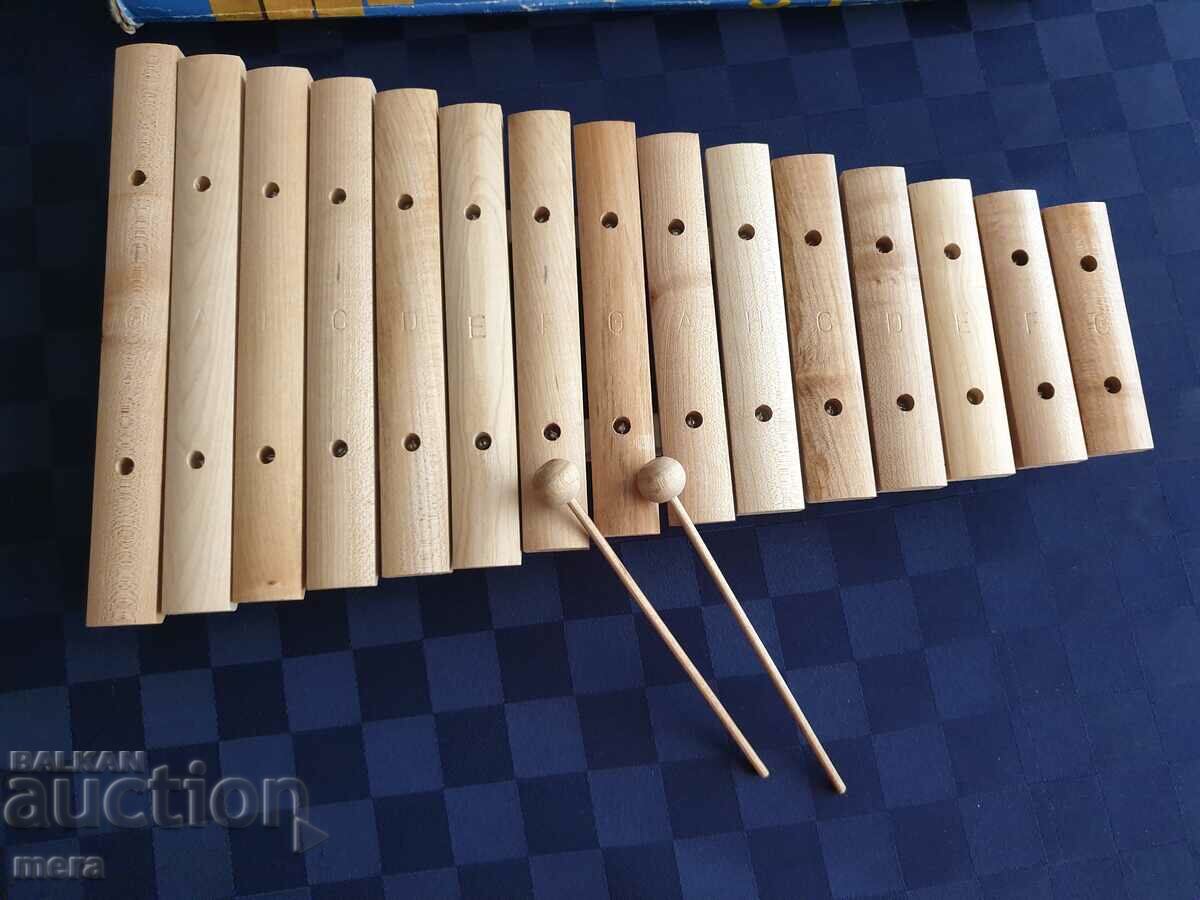 Retro musical instrument-Wooden xylophone with price 60.00 BGN | € 30.68 Retro musical instrument-Wooden xylophone with price 60.00 BGN | € 30.68
