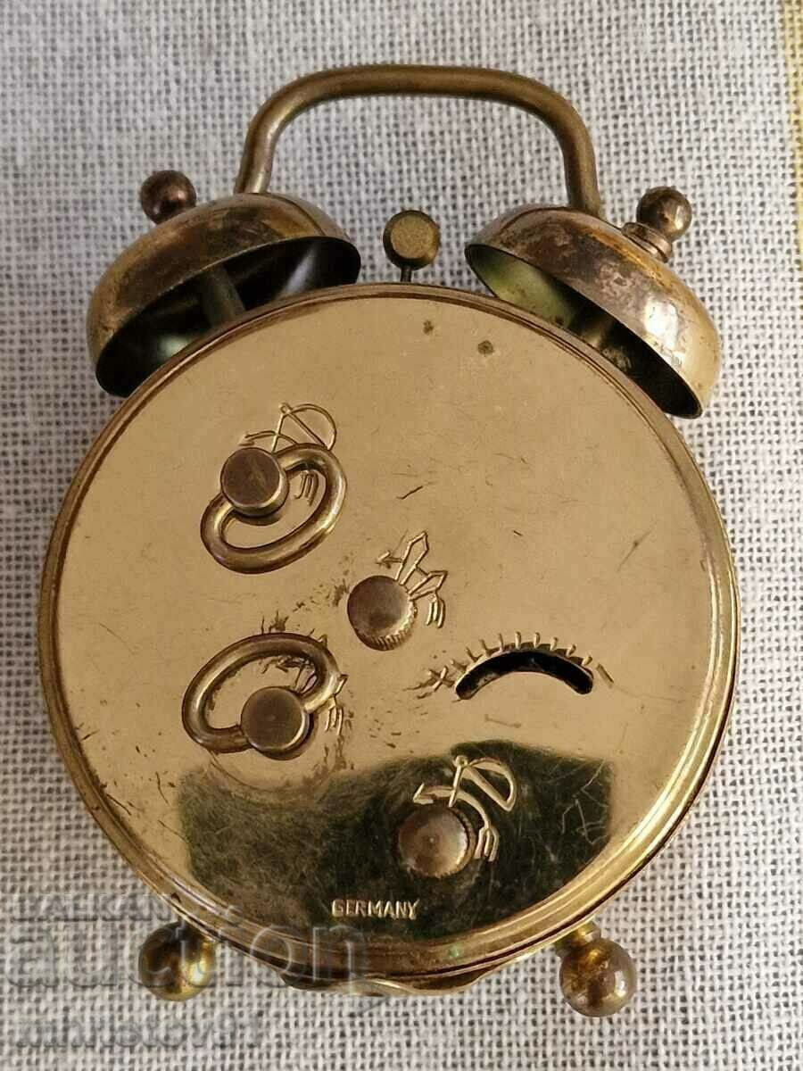 Vintage BLESSING German Alarm Clock Double Bell Gold Tone 1 with price 75.00 BGN | € 38.35 Vintage BLESSING German Alarm Clock Double Bell Gold Tone 1 with price 75.00 BGN | € 38.35