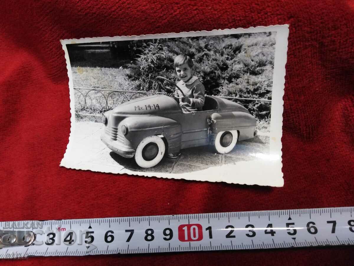 FOTO JUCĂRIE, MOSCOVA, OPEL CU PEDALE cu preț 20.00 BGN | € 10.23