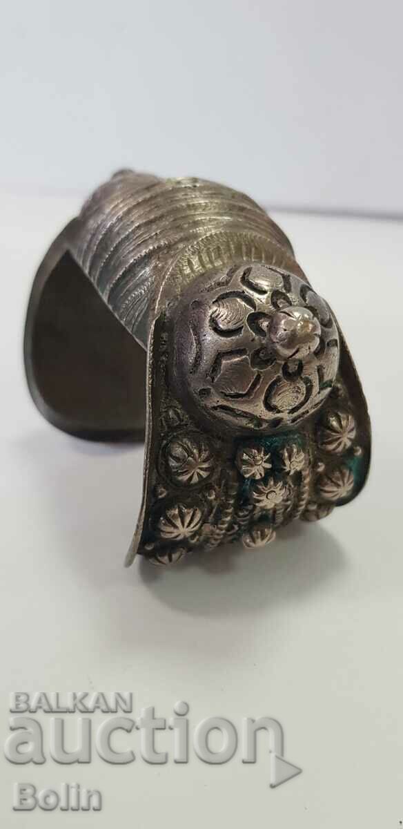 Renaissance bracelet slingshot 19th century - Sachan