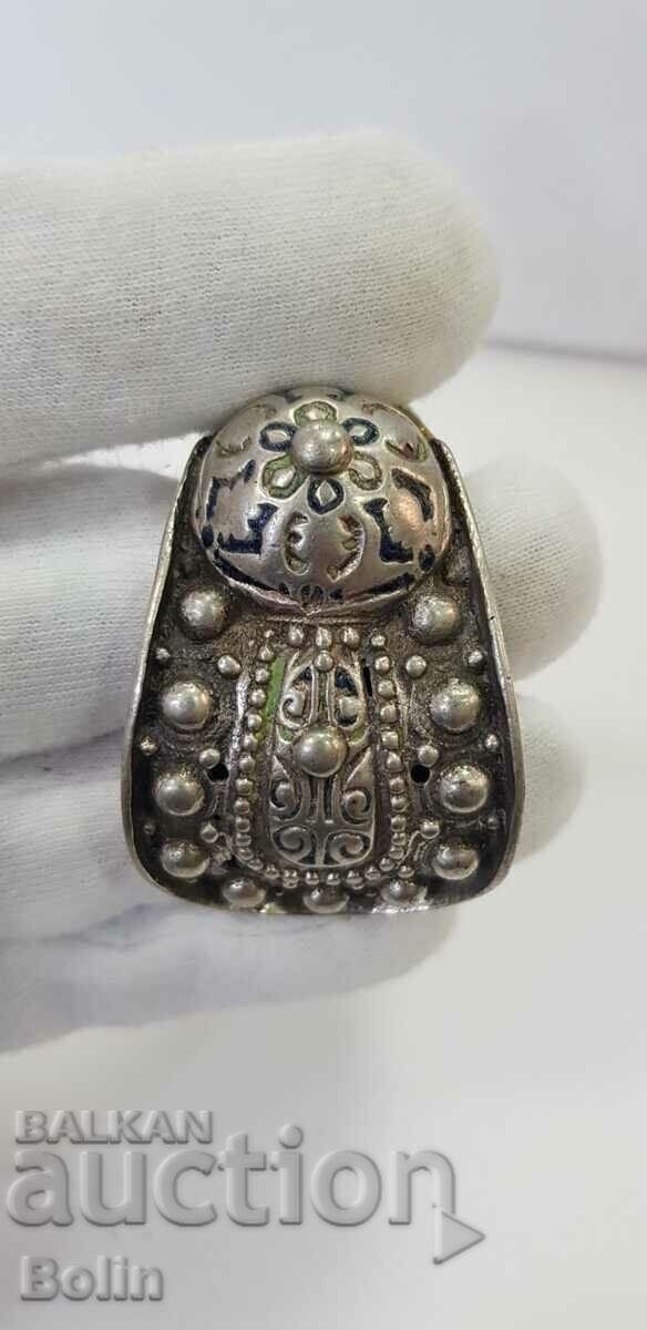 Delivery of A rare silver gilt and enamel renaissance sling bracelet Delivery of A rare silver gilt and enamel renaissance sling bracelet