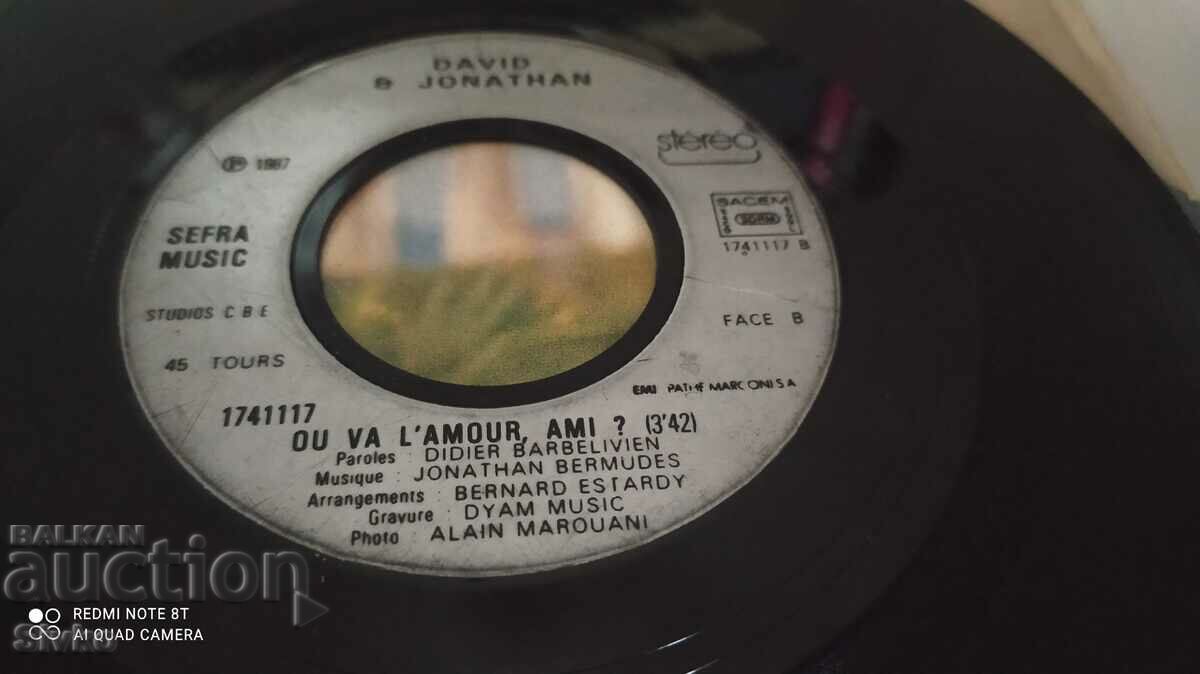 Delivery of David and JONATHAN Turntable Delivery of David and JONATHAN Turntable