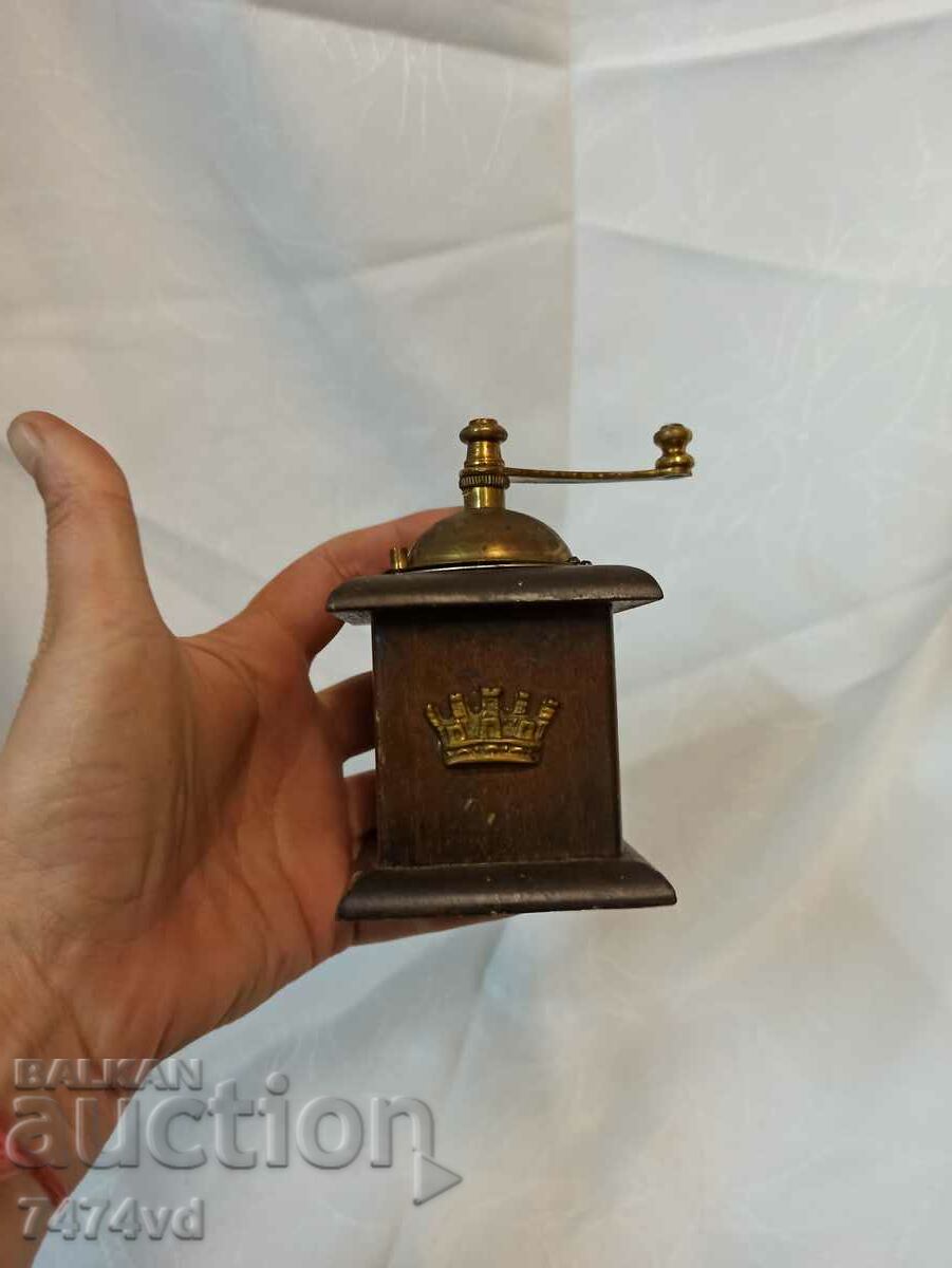 Small rare MF Florence pepper mill
