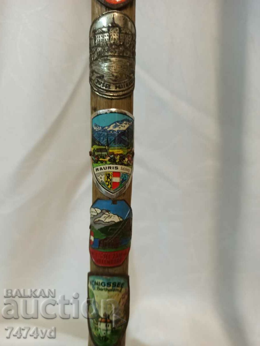 Auction 2 TYROLIAN CANES Auction 2 TYROLIAN CANES