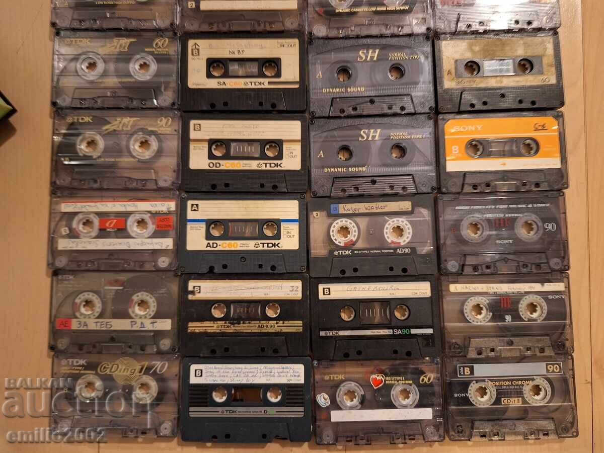 Delivery of TDK and Sony audio cassettes 32pcs in a carousel stand Delivery of TDK and Sony audio cassettes 32pcs in a carousel stand