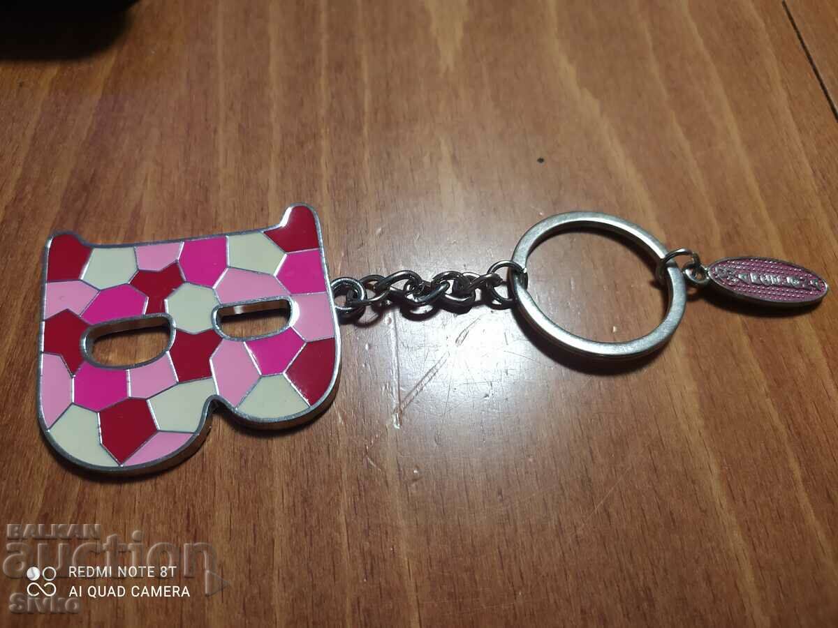 Gaudi letter key chain