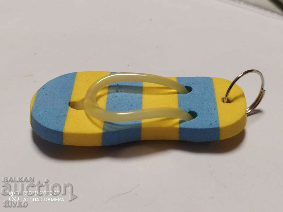 Keychain flip flop with price 0.59 BGN | € 0.30 Keychain flip flop with price 0.59 BGN | € 0.30