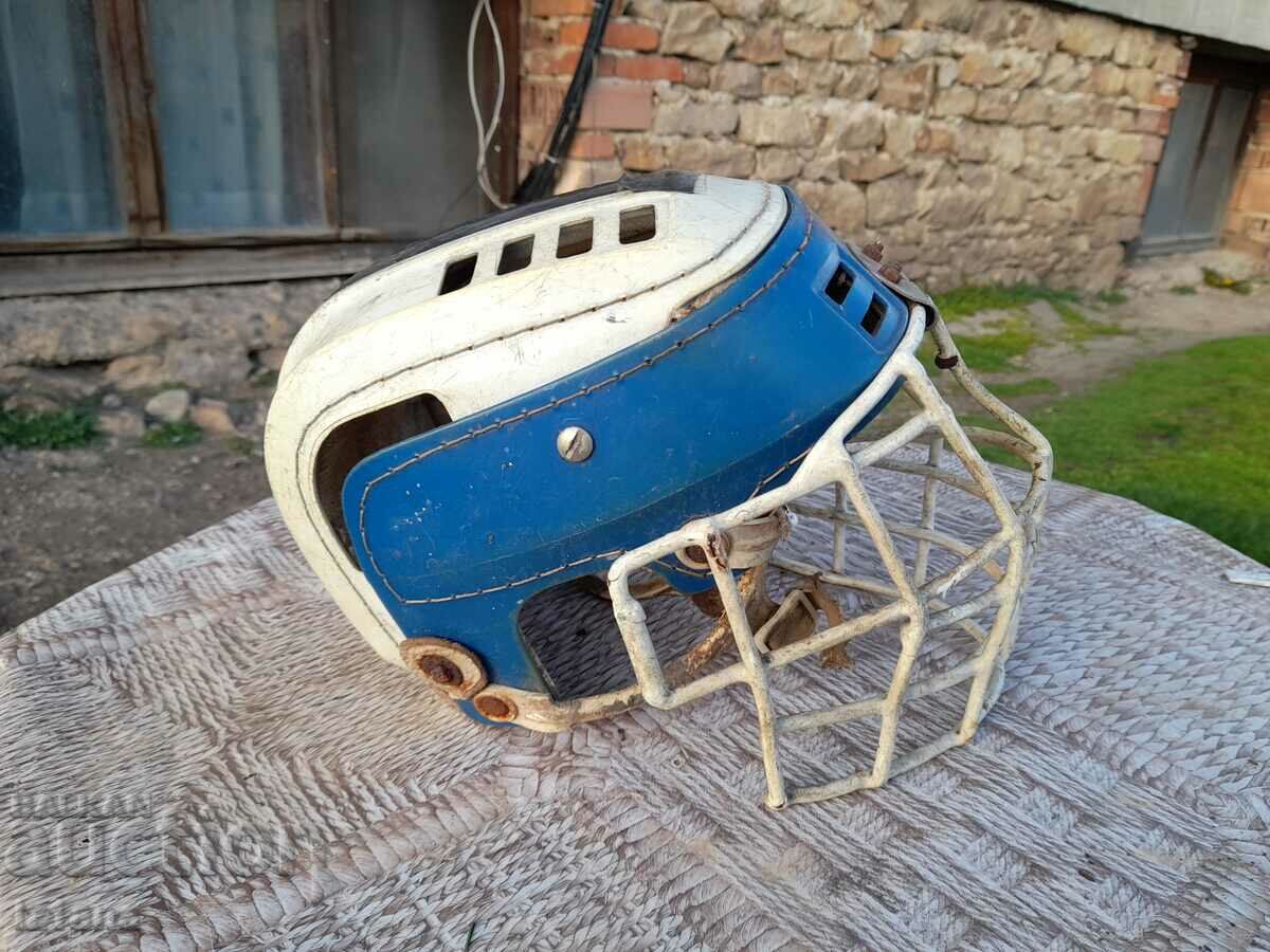 Auction Old Cooper helmet Auction Old Cooper helmet