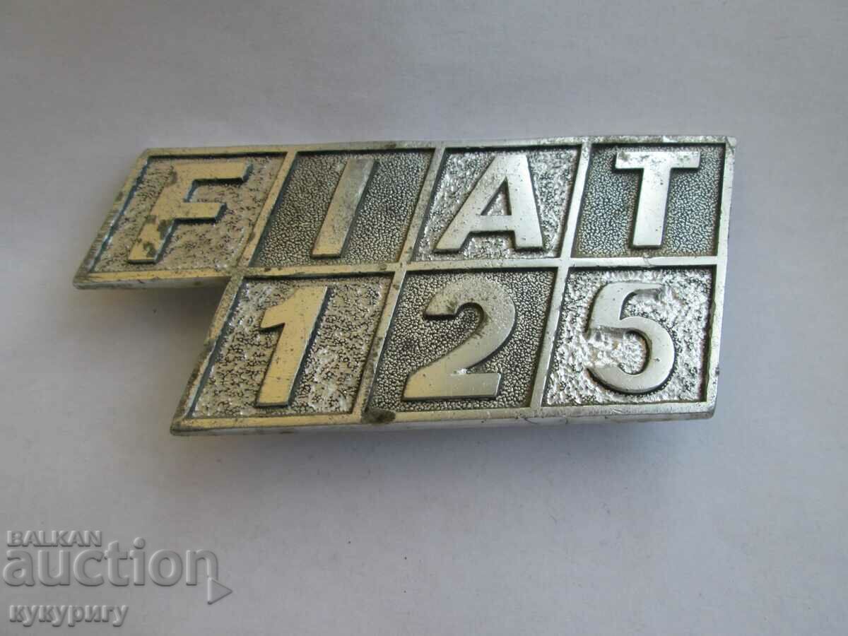 Παλιό έμβλημα αυτοκινήτου ρετρό αυτοκίνητο Fiat FIAT με τιμή 55.00 BGN | € 28.12 Παλιό έμβλημα αυτοκινήτου ρετρό αυτοκίνητο Fiat FIAT με τιμή 55.00 BGN | € 28.12