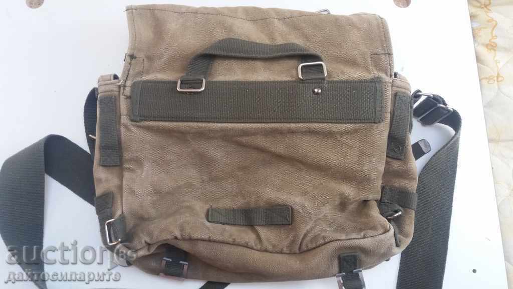 Delivery of A military cracker must be German Delivery of A military cracker must be German