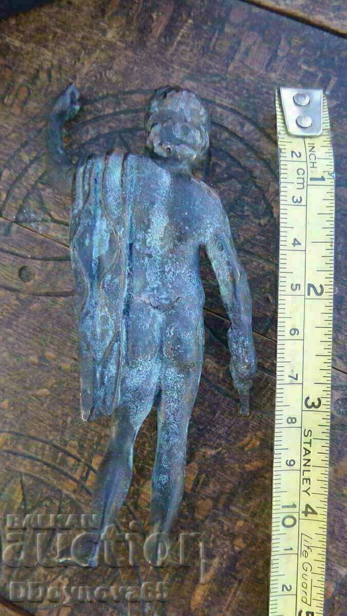 Livrarea O replică din bronz a unui zeu roman sau grec