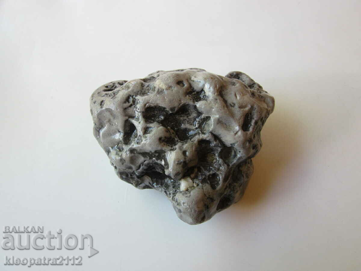 Auction  UNIQUE VOLCANIC / MAGMA / STONE / ROCK...or..METEORITE