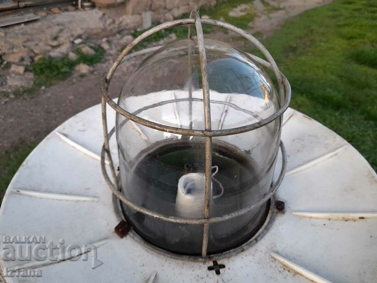 Δημοπρασία Παλαιό εξωτερικό, βιομηχανικό φωτιστικό Δημοπρασία Παλαιό εξωτερικό, βιομηχανικό φωτιστικό