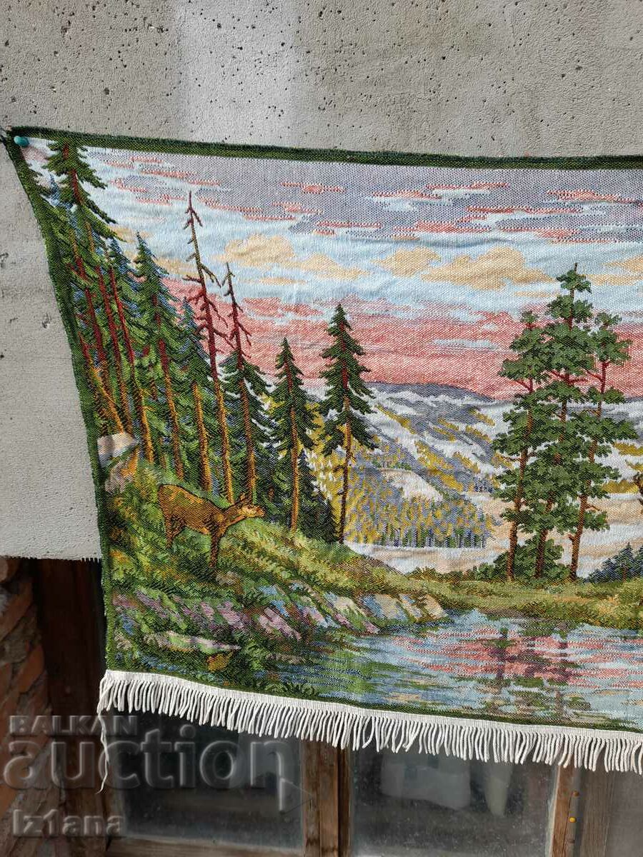 Auction Antique carpet, wall covering Auction Antique carpet, wall covering