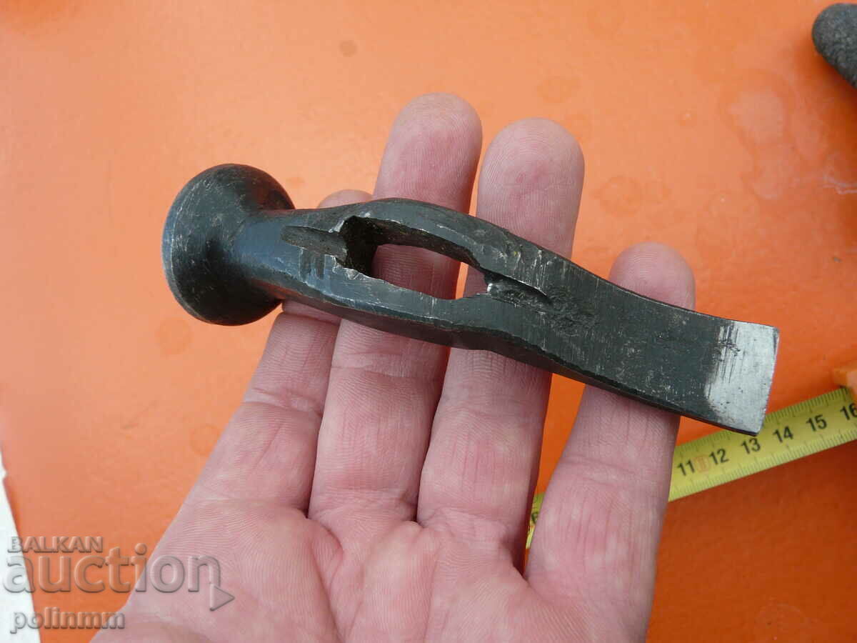 Old teaching hammer - 253 with price 20.00 BGN | € 10.23 Old teaching hammer - 253 with price 20.00 BGN | € 10.23