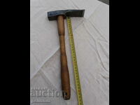 Old mason's hammer - 255