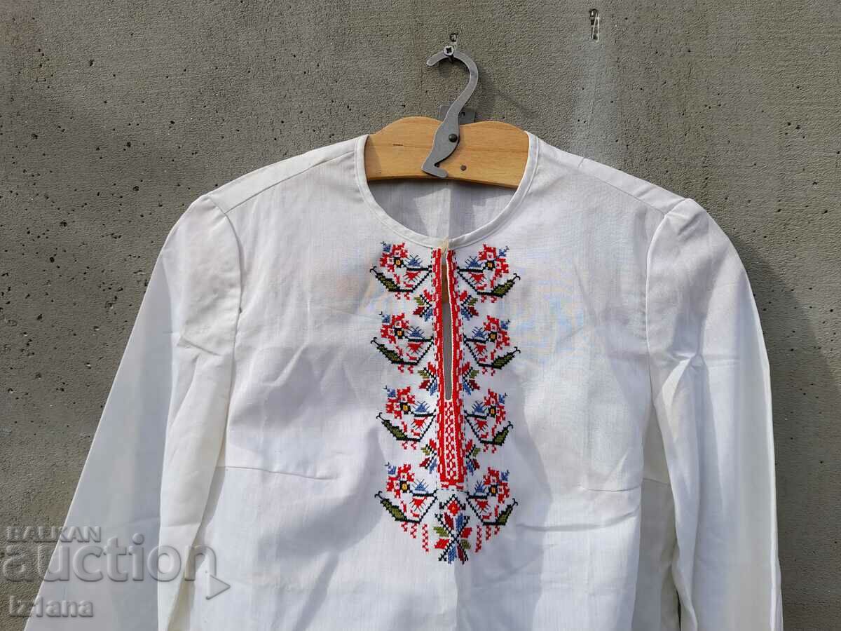 Old Women's Embroidered Dress Shirt with price 80.00 BGN | € 40.90 Old Women's Embroidered Dress Shirt with price 80.00 BGN | € 40.90