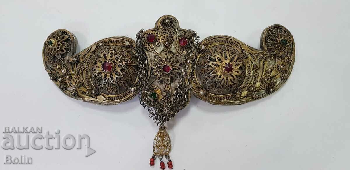 Pafta unică din argint aurit, pafta macedoneană Vardar Pafta unică din argint aurit, pafta macedoneană Vardar