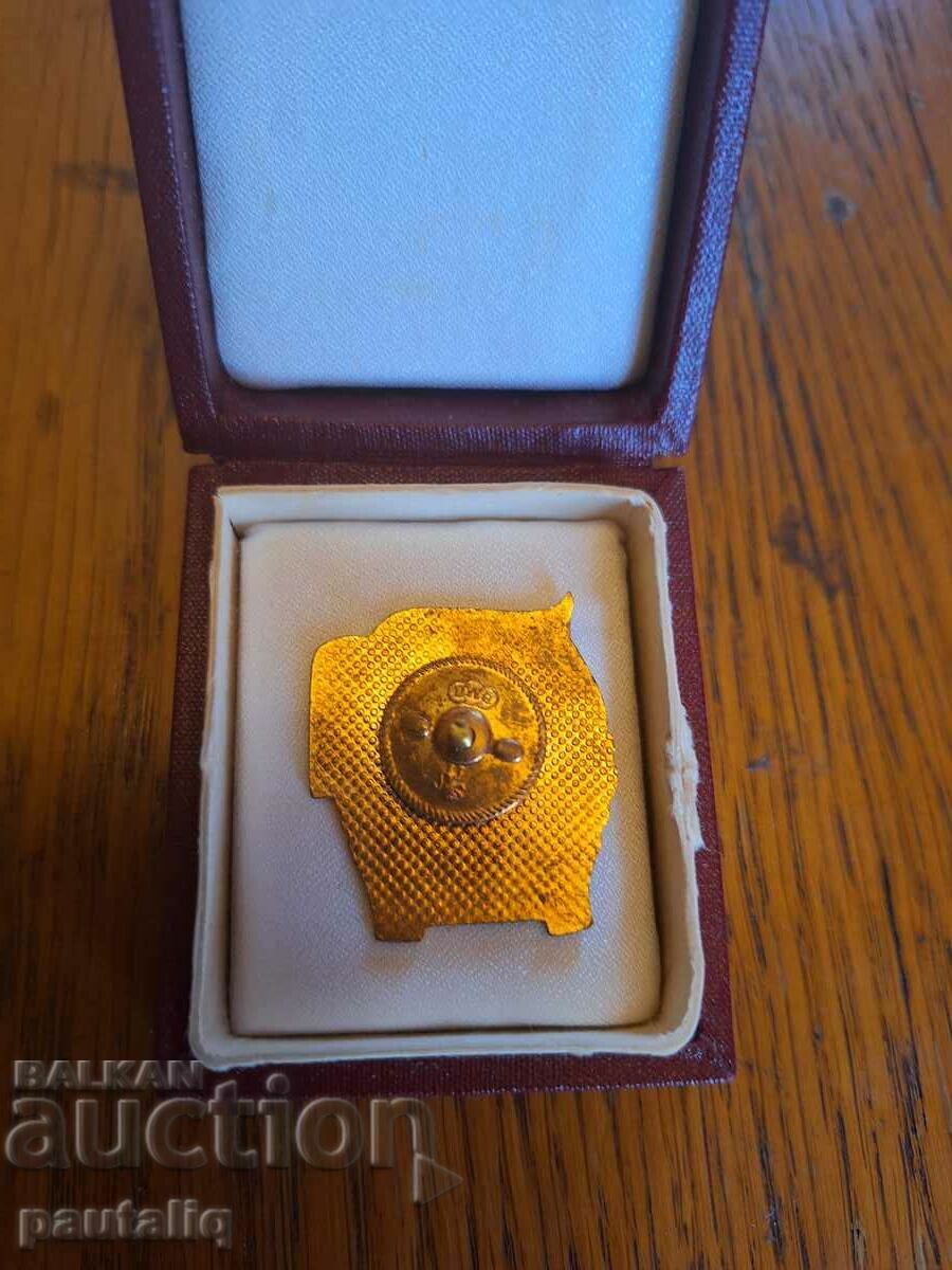 Delivery of BADGE OF DISTINCTION OF THE MIA Delivery of BADGE OF DISTINCTION OF THE MIA