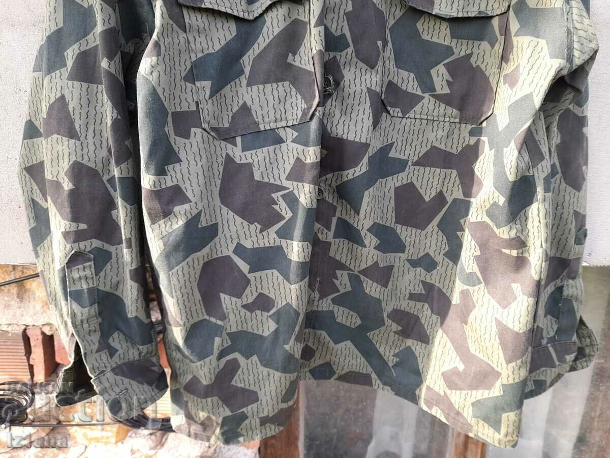 Auction  Camouflage shirt, camouflage