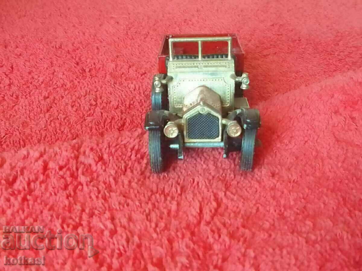 Auction Vintage MATCHBOX Lesney Yesteryear 1973 Metal Car Auction Vintage MATCHBOX Lesney Yesteryear 1973 Metal Car