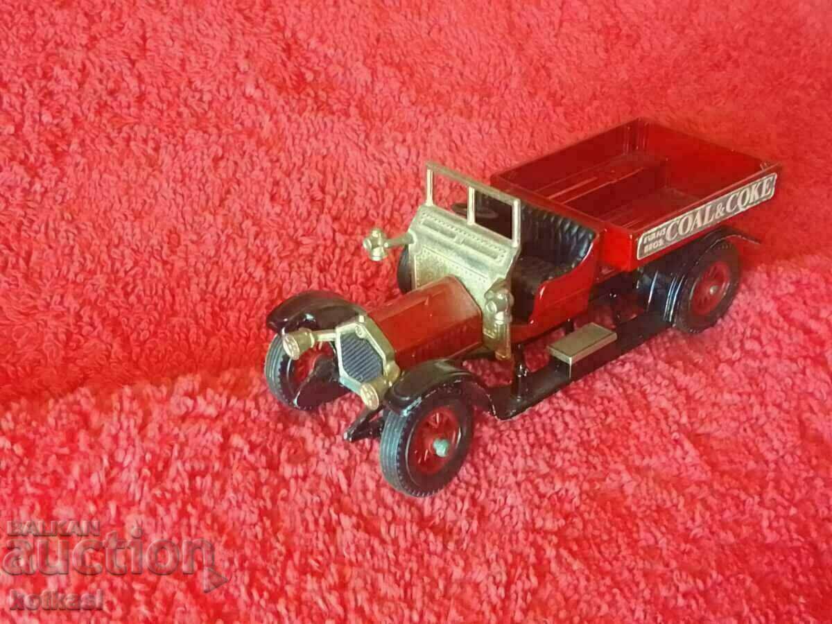 Vintage MATCHBOX Lesney Yesteryear 1973 Metal Car - 7 Vintage MATCHBOX Lesney Yesteryear 1973 Metal Car - 7