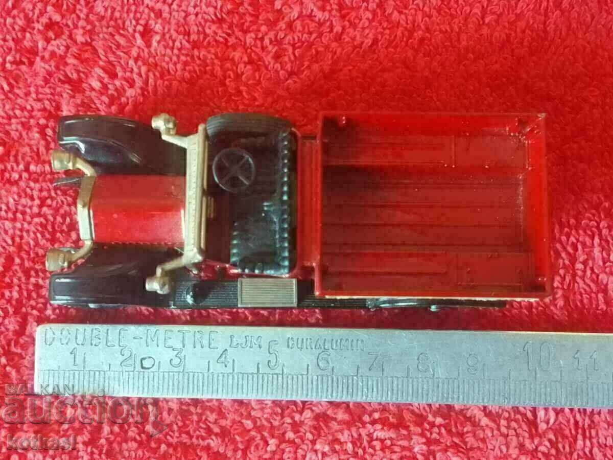 Vintage MATCHBOX Lesney Yesteryear 1973 Metal Car Vintage MATCHBOX Lesney Yesteryear 1973 Metal Car