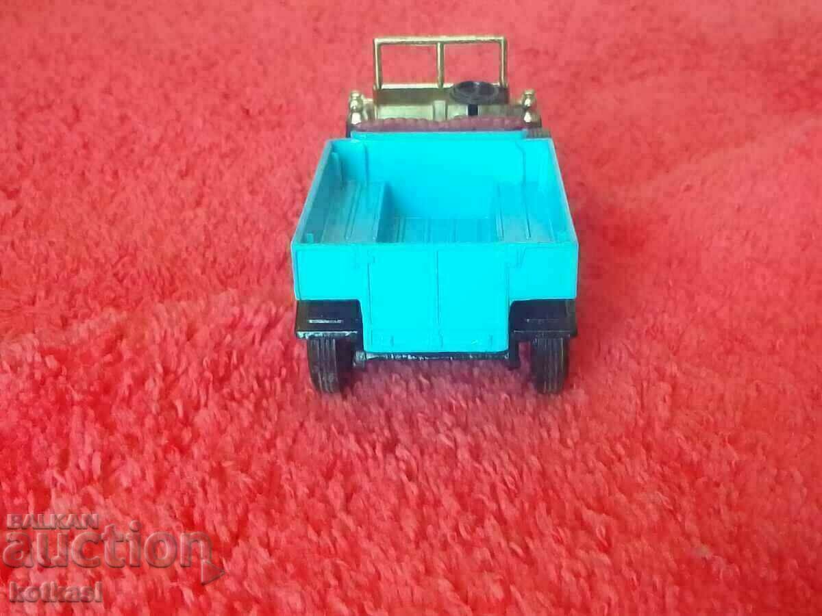 Mașină de metal vintage Lesney Anul trecut 1973 - 5