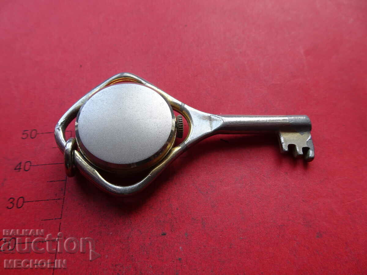 Auction COLLECTIBLE CREATION B E Auction COLLECTIBLE CREATION B E