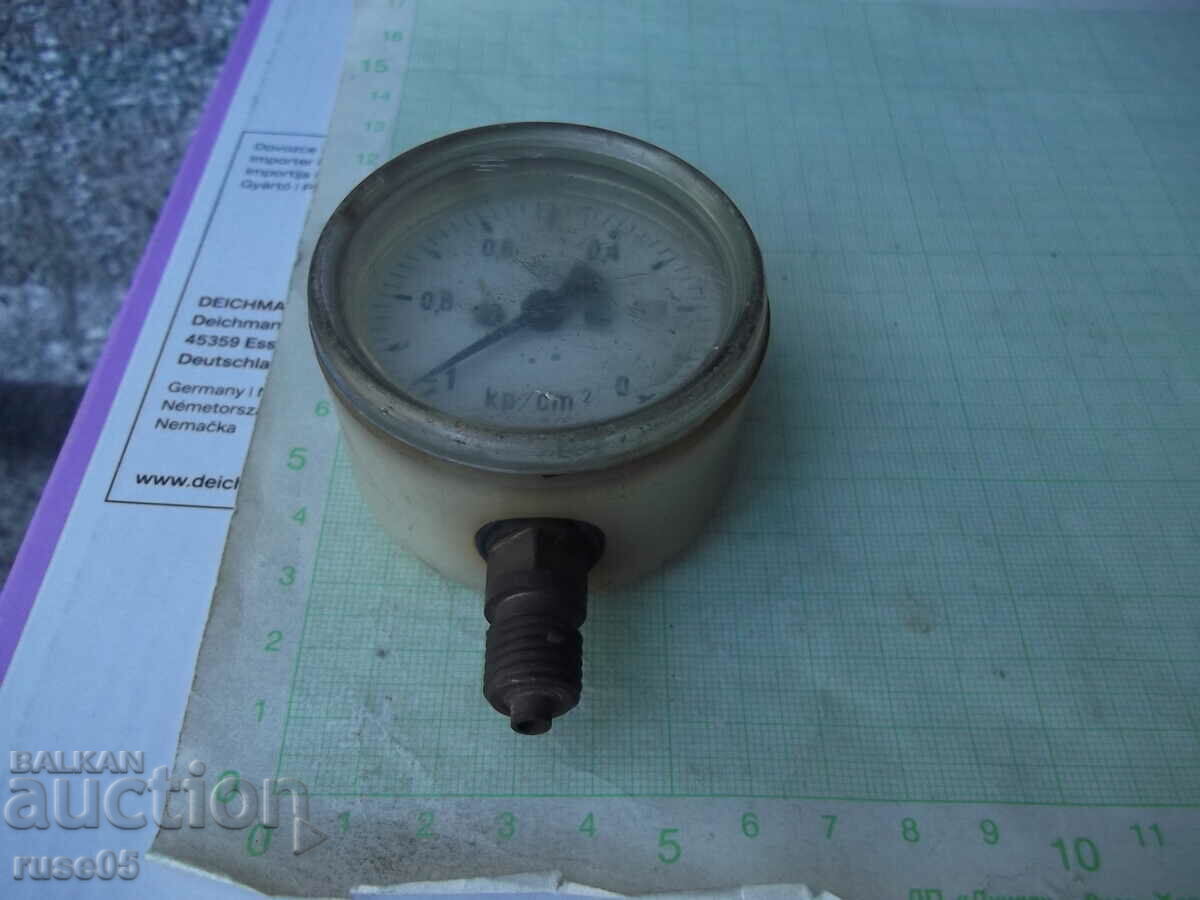 Auction Pressure gauge - 9 Auction Pressure gauge - 9