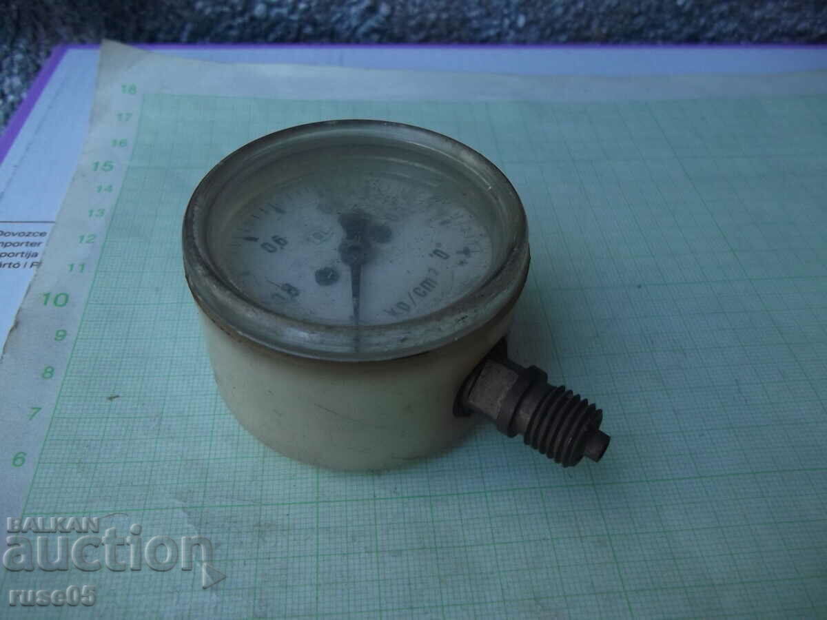 Pressure gauge - 9 - 5 Pressure gauge - 9 - 5