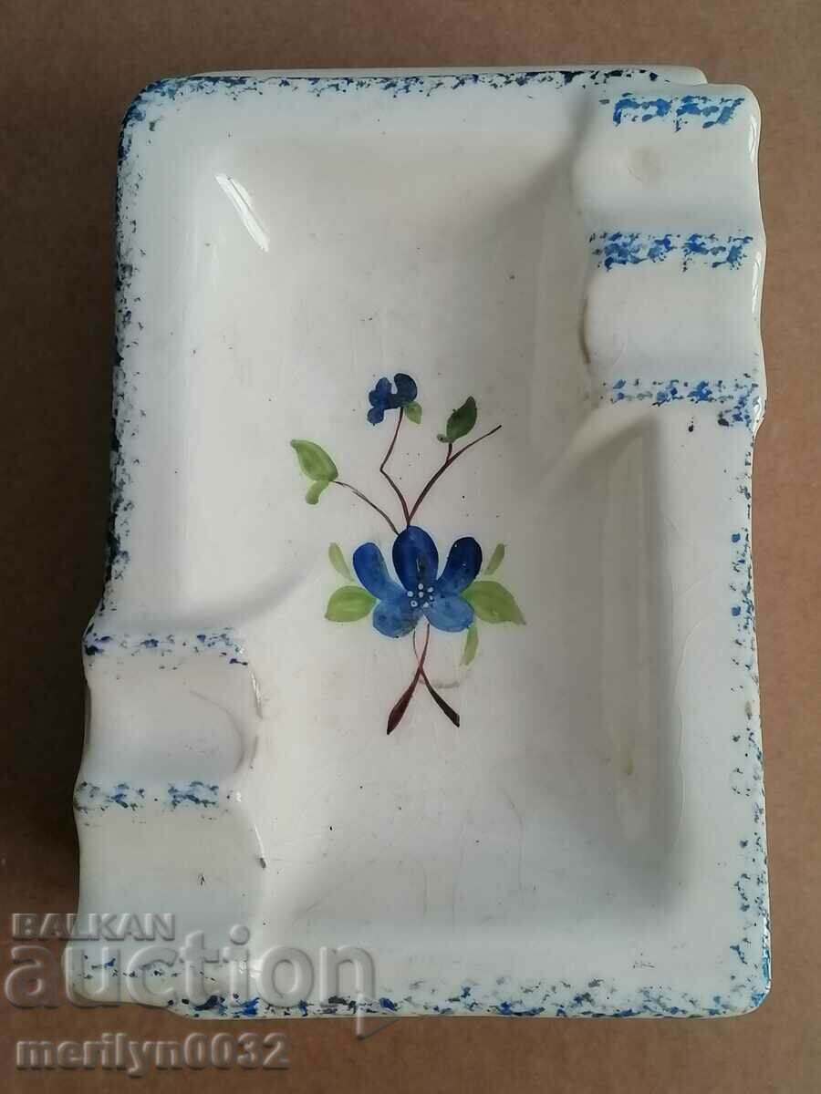 Σταχτοδοχείο πορσελάνης Royal Dux 20s vintage ΣΠΑΝΙΟ με τιμή 356.00 BGN | € 182.02 Σταχτοδοχείο πορσελάνης Royal Dux 20s vintage ΣΠΑΝΙΟ με τιμή 356.00 BGN | € 182.02