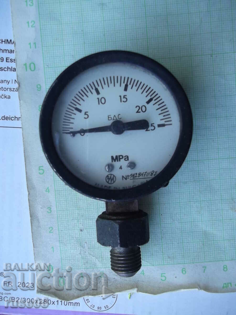 Pressure gauge - 13
