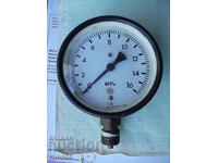Pressure gauge - 15