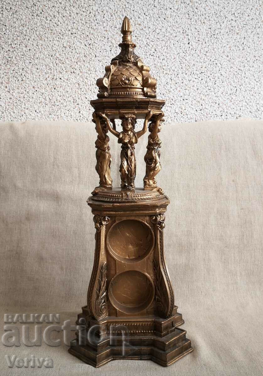 Mantel Clock Stand with Unique Ornaments