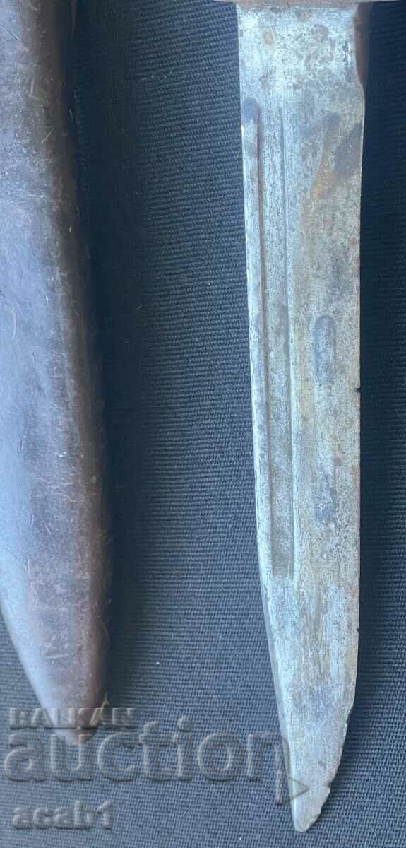 Auction Knife of the Dnevalni Bony Chirons Auction Knife of the Dnevalni Bony Chirons