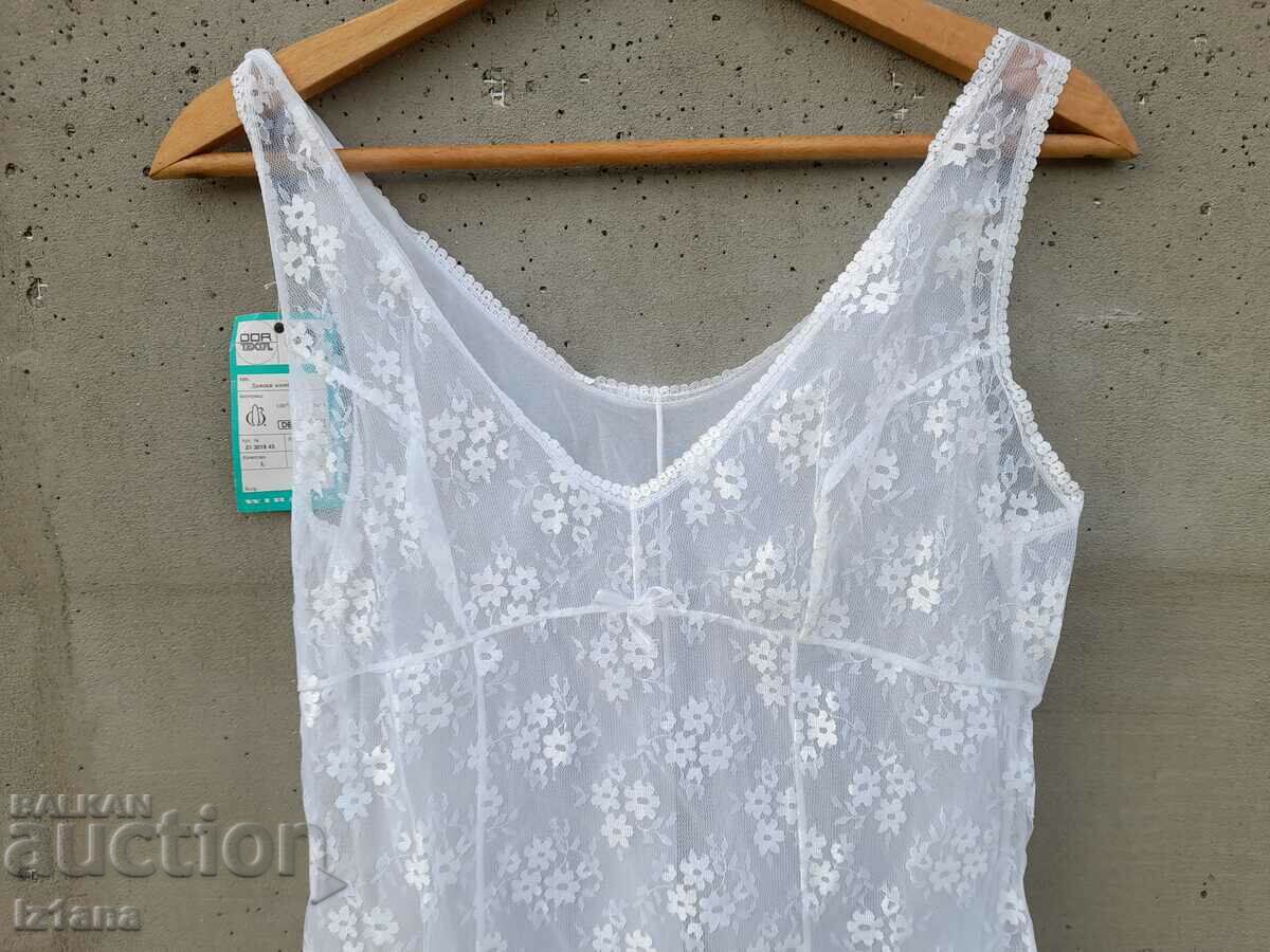 Old women's overalls with price 21.00 BGN | € 10.74 Old women's overalls with price 21.00 BGN | € 10.74