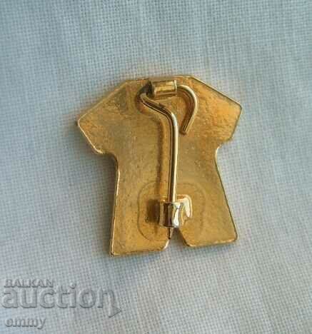 Soccer Badge - Teddy Sheringham, England - Sports Team with price 8.00 BGN | € 4.09 Soccer Badge - Teddy Sheringham, England - Sports Team with price 8.00 BGN | € 4.09